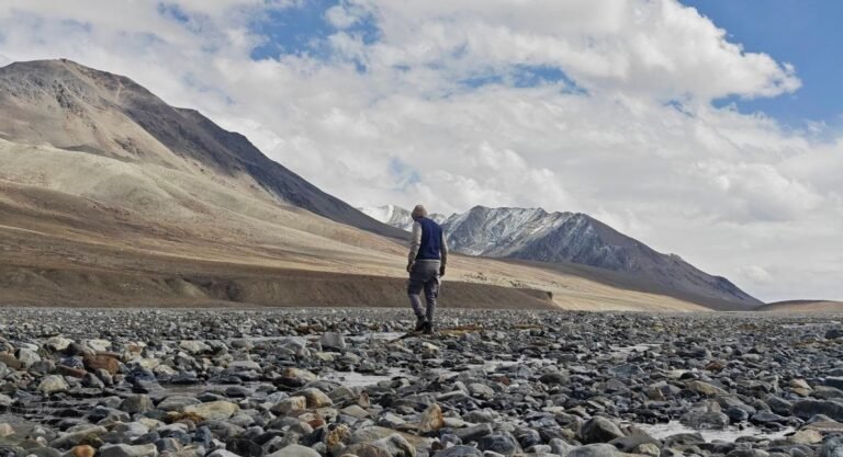 I Lost My Bag at Baralacha La Pass During a Solo Trip